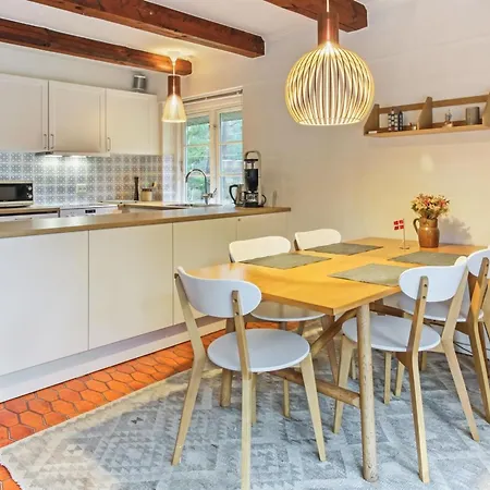 Ferienhaus Einari - 1-2km From The Sea By Interhome *