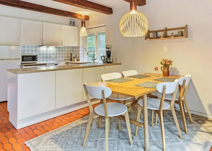 度假居 Einari - 1-2km From The Sea By Interhome *